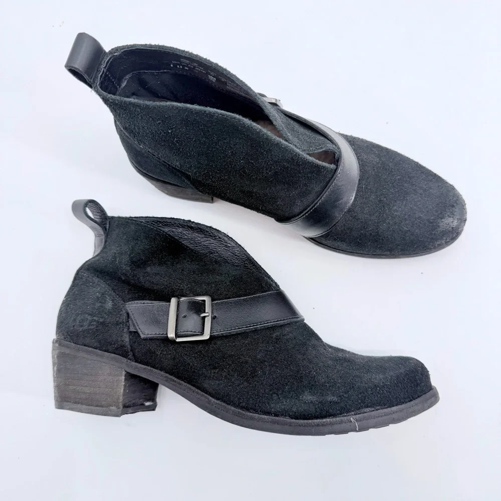 UGG Wright Belted Black Suede Ankle Booties 1014184